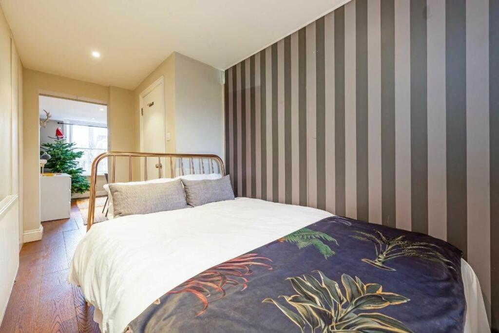 Modernised Apartments 1 And 2 Bedrooms Option Terrace And Balcony High Street London Eksteriør billede