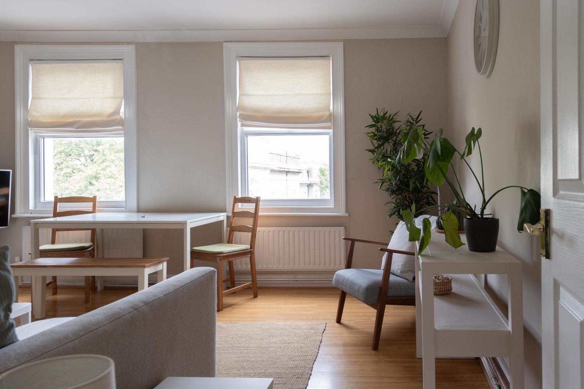 Modernised Apartments 1 And 2 Bedrooms Option Terrace And Balcony High Street London Eksteriør billede