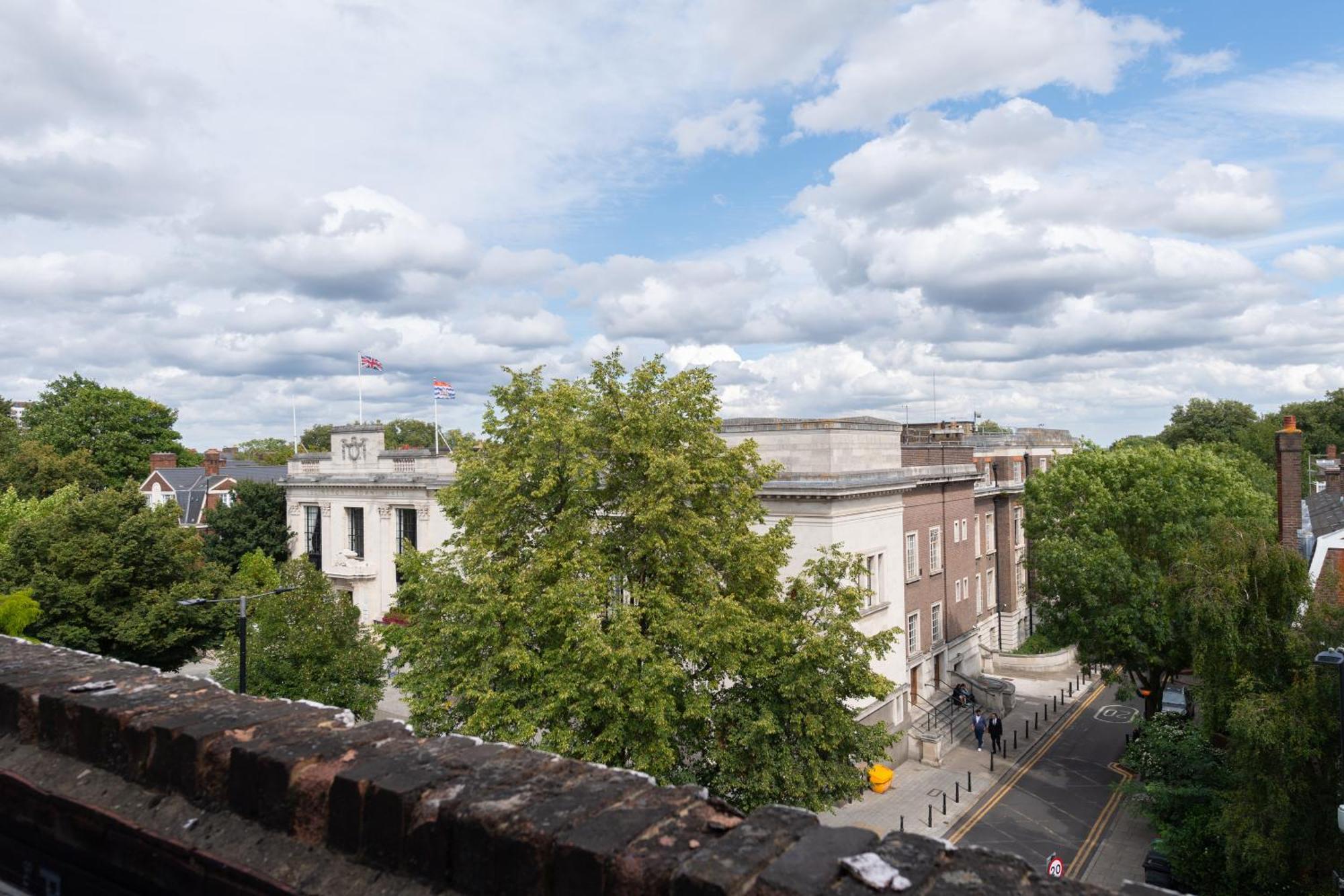 Modernised Apartments 1 And 2 Bedrooms Option Terrace And Balcony High Street London Eksteriør billede