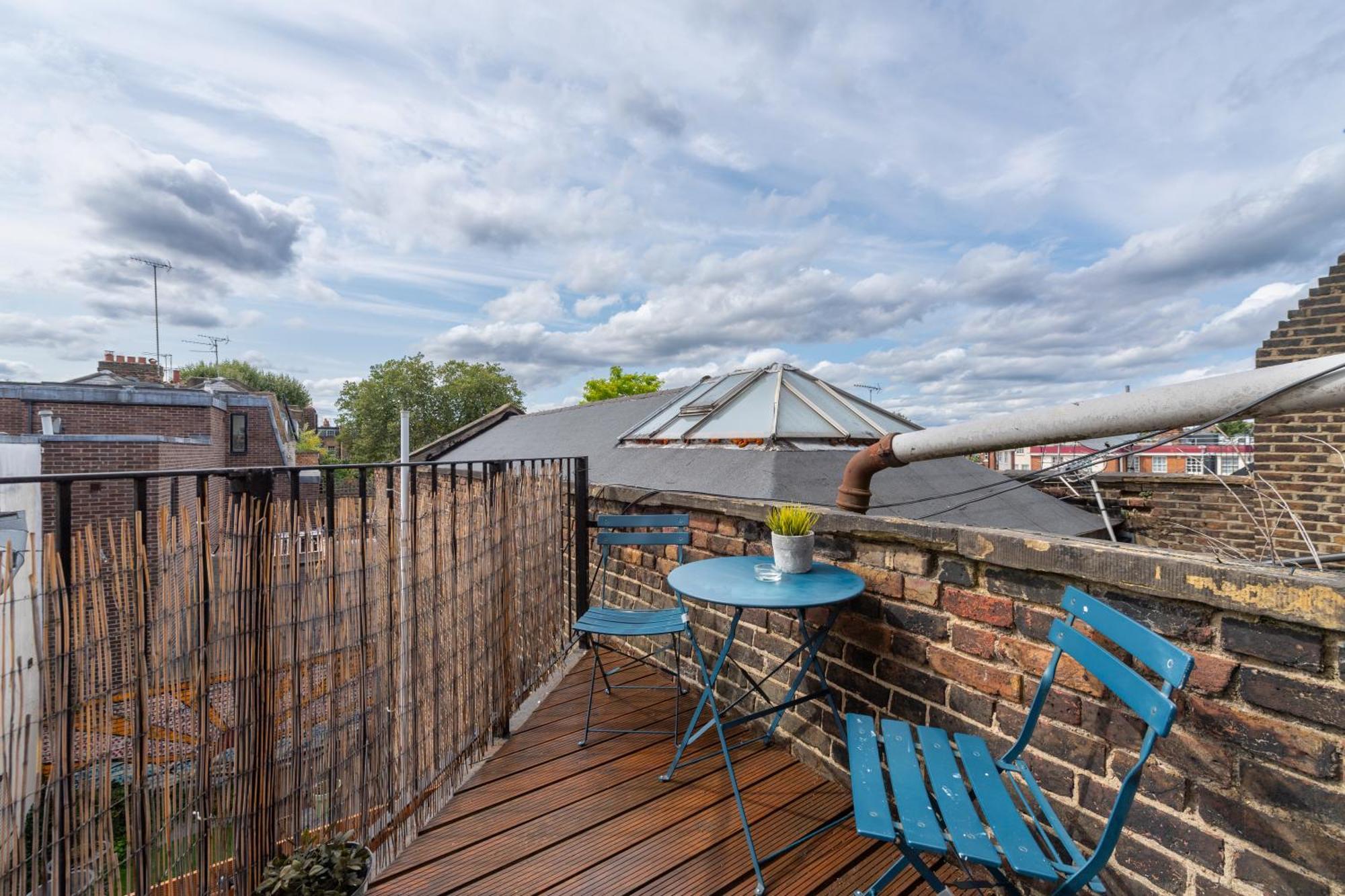 Modernised Apartments 1 And 2 Bedrooms Option Terrace And Balcony High Street London Eksteriør billede